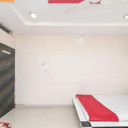 Hotel Rameshwaram Uddzsaín Kültér fotó